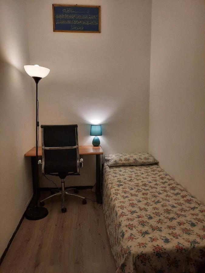 Nice And Quiet Accommodation In The City Center Mailand Exterior foto